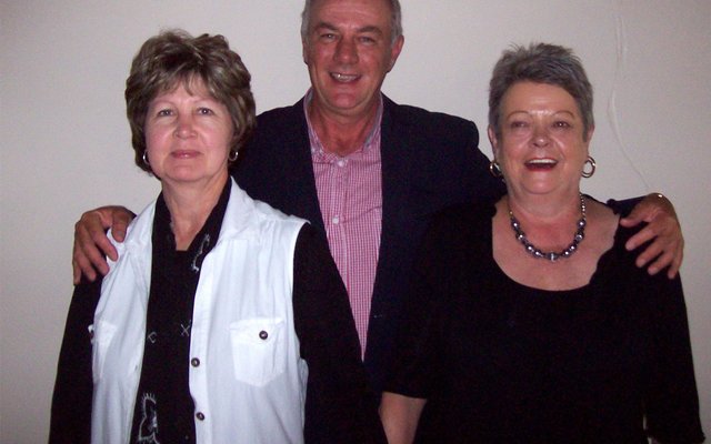 Mariki Woensdregt,  Daniël Geldenhuys en Marina van Wyk (Franskraal kantoor)